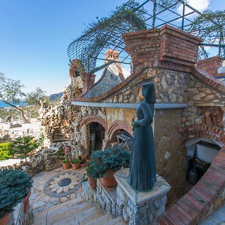 Hotel Artisti Vlore Exterior photo