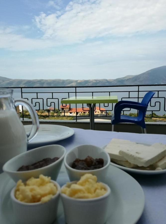 Hotel Artisti Vlore Exterior photo